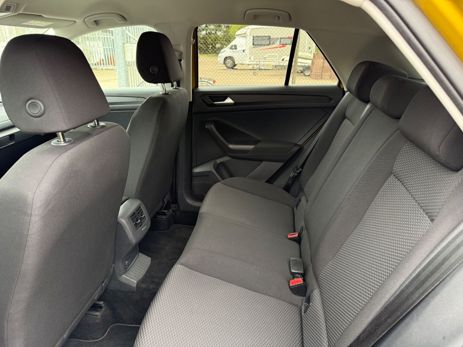 Volkswagen T-Roc 1.0 TSI - Samsaru's Car Outlet