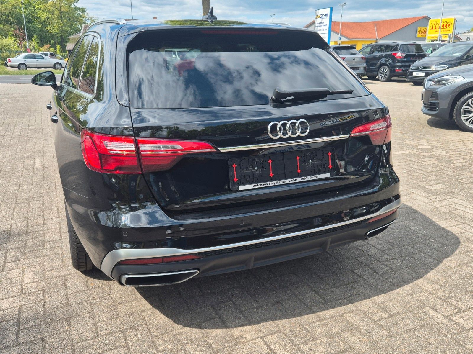 Audi A4 Avant 35 TDI S line S-tronic - Samsaru's Car Outlet