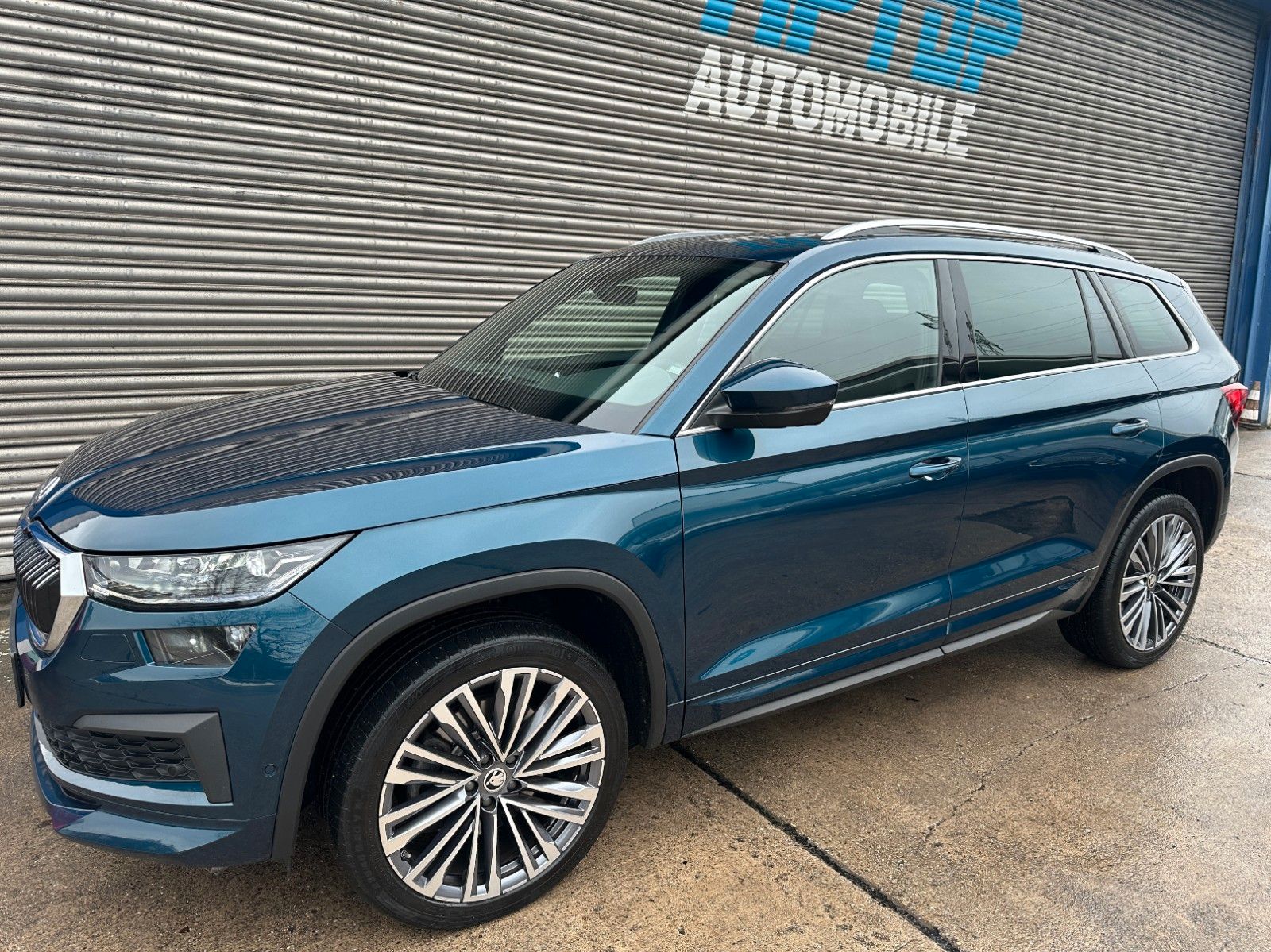 Skoda Kodiaq L&K 4x4*MATRIX*PANO*AHK*360°KAM*VIRTUAL