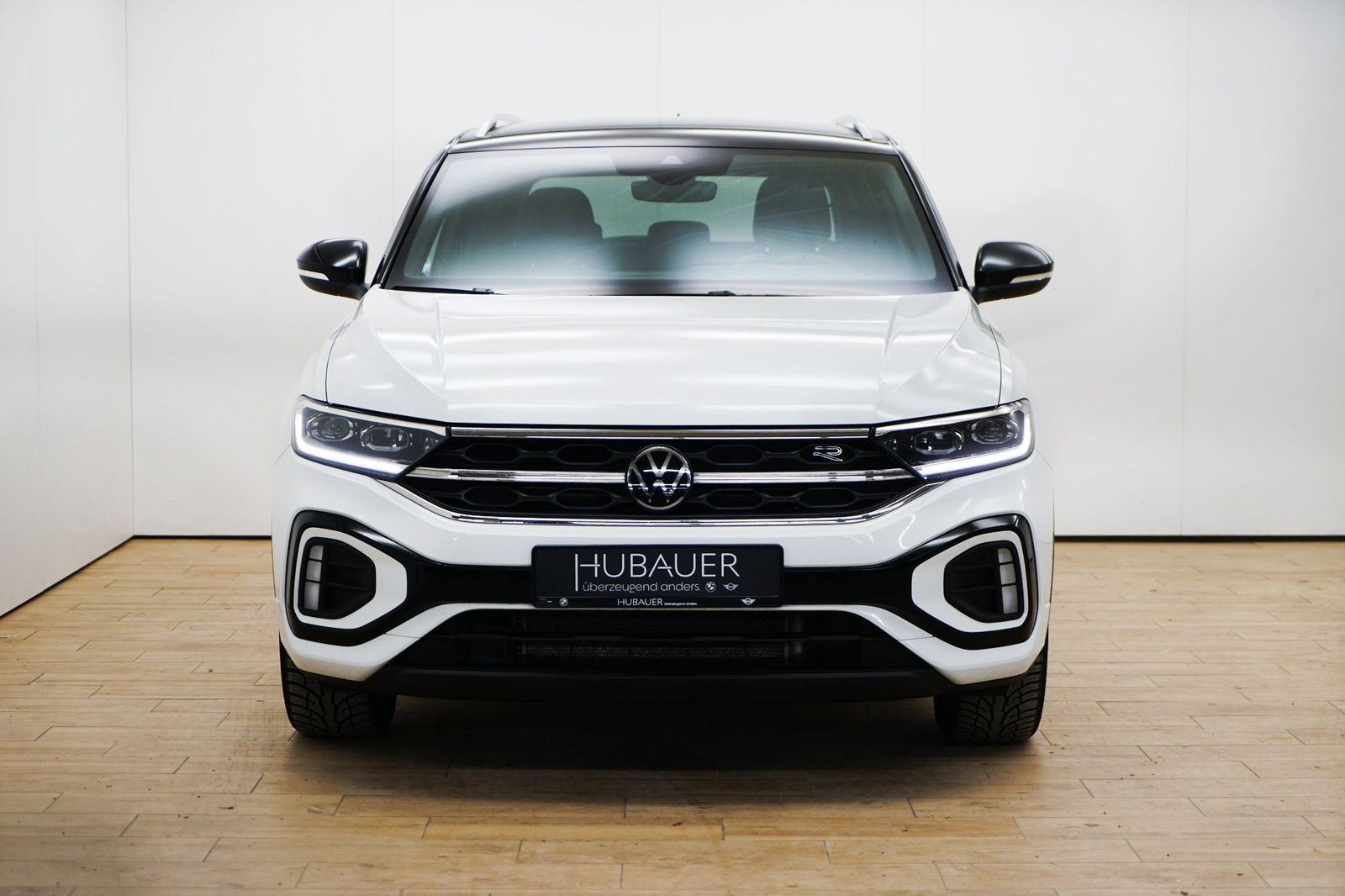 Volkswagen T-Roc 2.0 TSI Aut. R-Line - Samsaru's Car Outlet