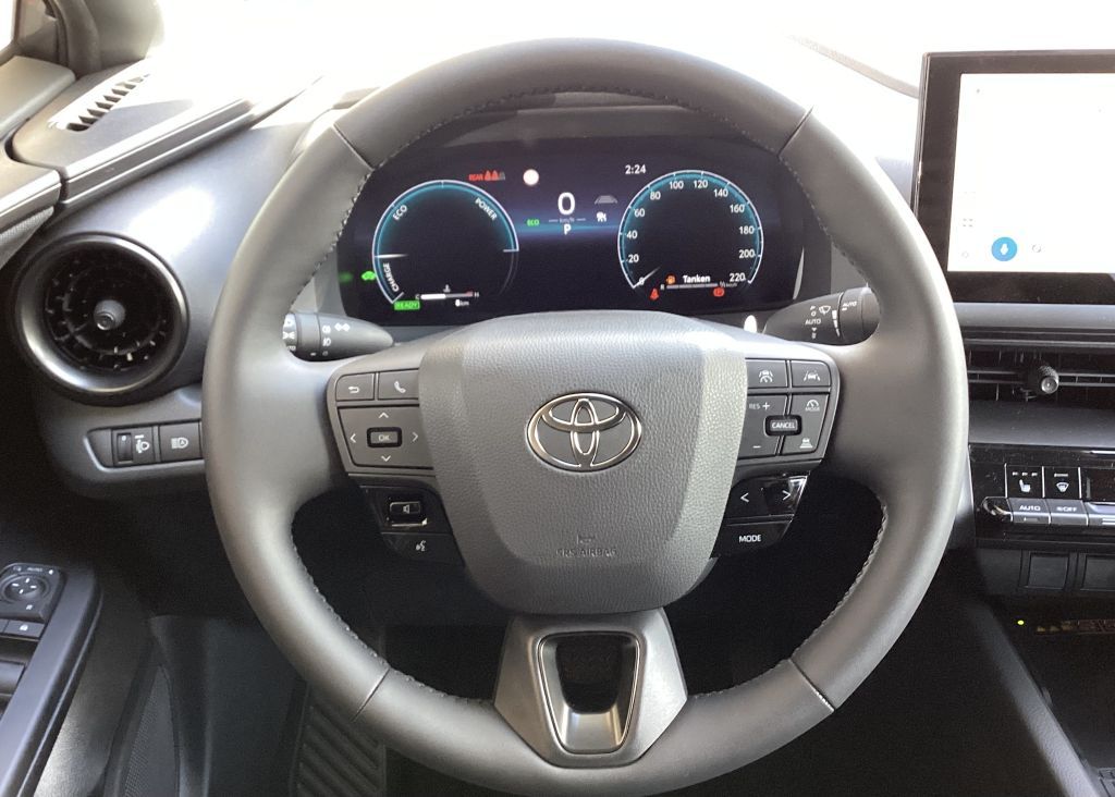 Toyota C-HR 2.0 Hybrid Team Deutschland