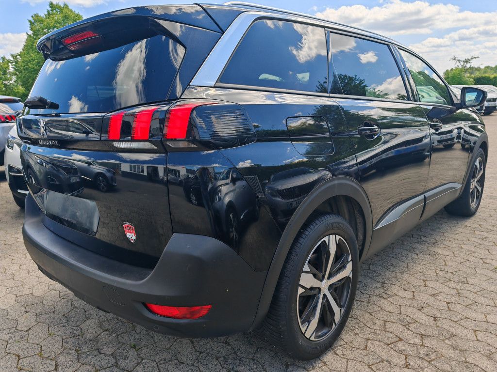 Peugeot 5008 PureTech 130 EAT8 - Samsaru's Car Outlet