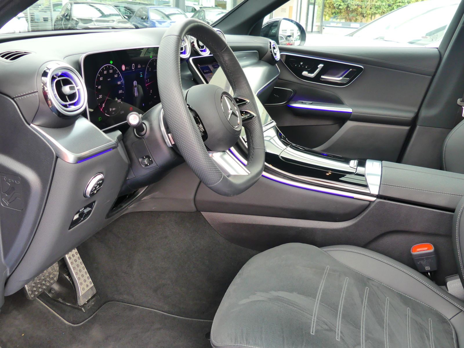 Mercedes-Benz GLC 220d AMG 4M +AHK*Panorama+Distronic+360°Kam+