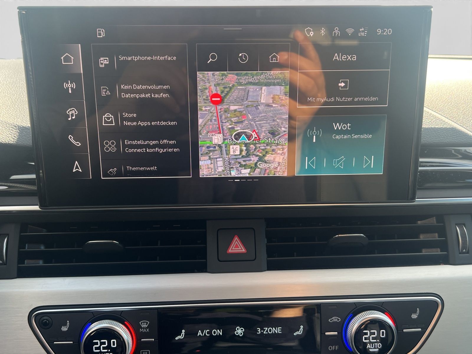 Audi A4 Avant 40 TFSI Q 2x S LINE AHK LM19 MATRIX-LED
