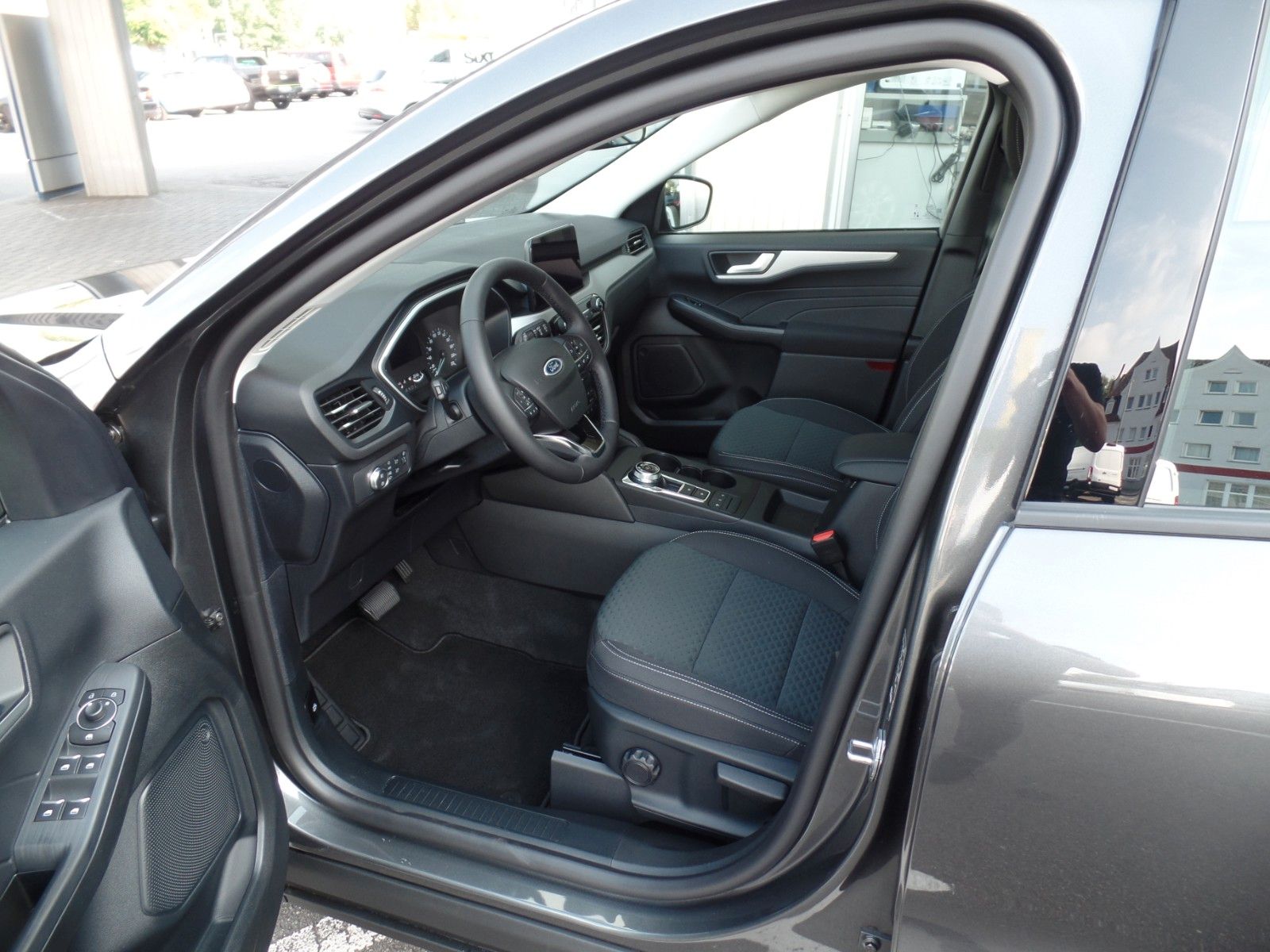 Ford Kuga 2.0l - Samsaru's Car Outlet