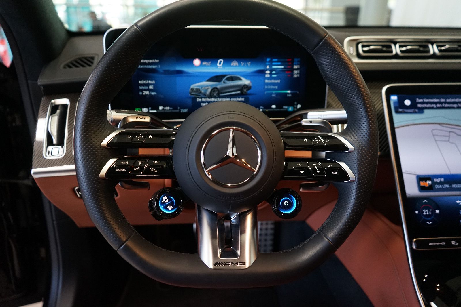Mercedes-Benz S 63 AMG E-Performance 4M+ L Massage+TV+Panorama
