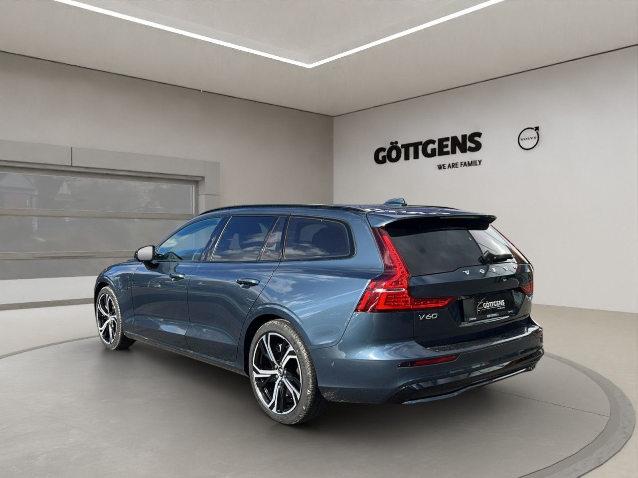 Volvo V60 T6 AWD Ultra DARK AHK BUSINESS 360° 19LM