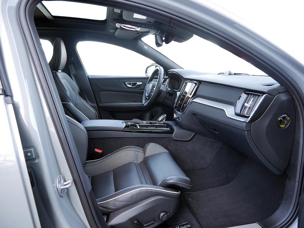 Volvo S60 T8 AWD Ultimate Dark AWD