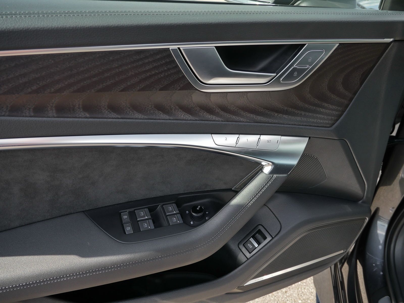 Audi RS 6 Avant qu. Keramik*Sport-Aga*305km/h*Pano