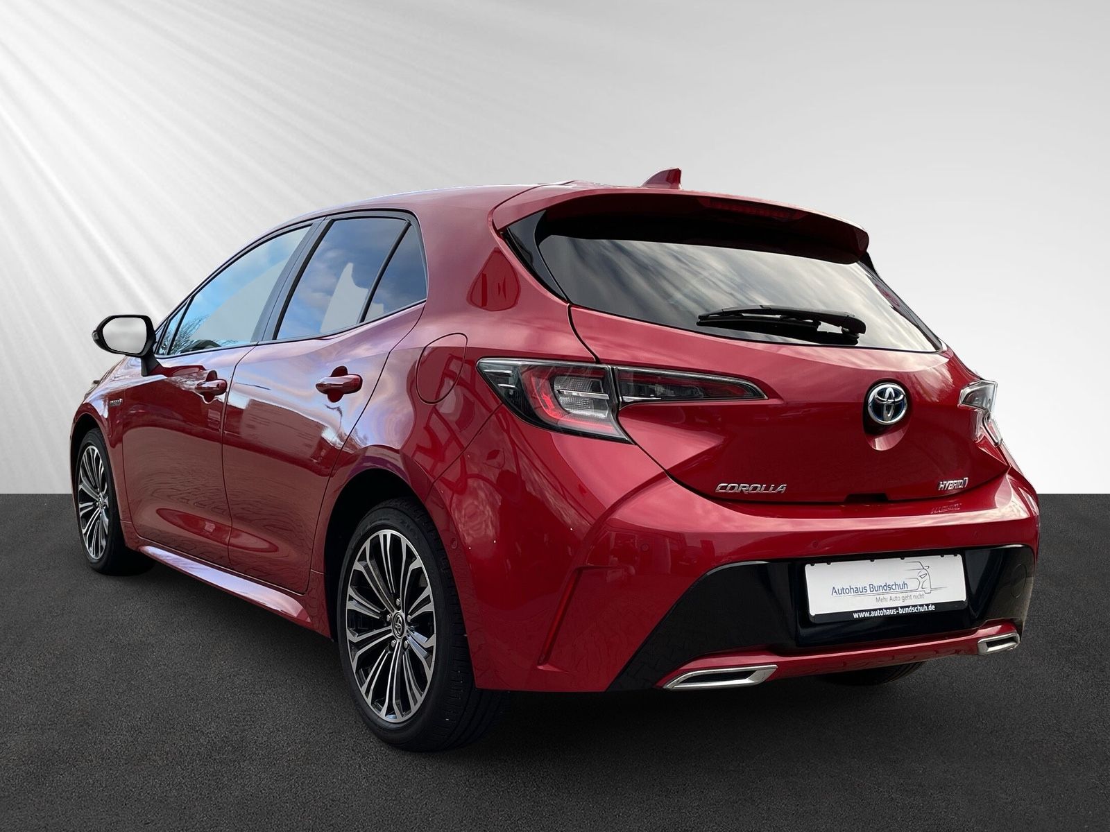 Toyota Corolla 2.0 Hybrid Club - Samsaru's Car Outlet