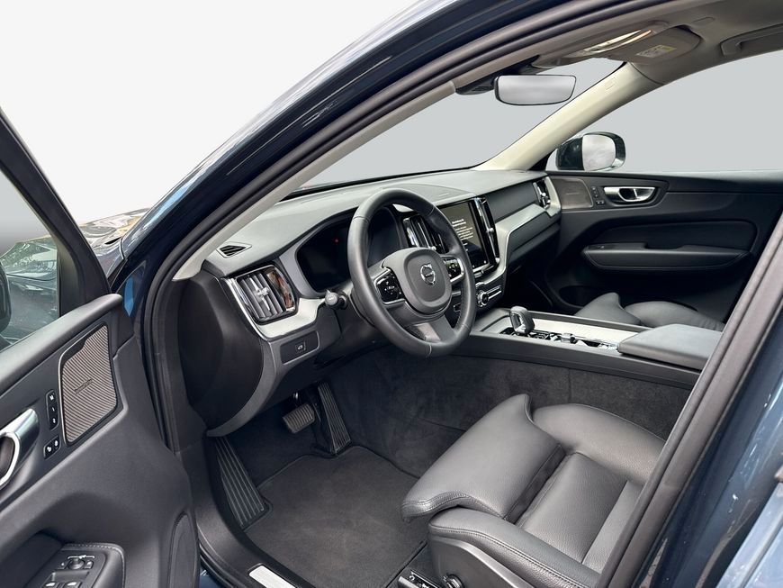 Volvo XC60 B5 B AWD Plus Dark