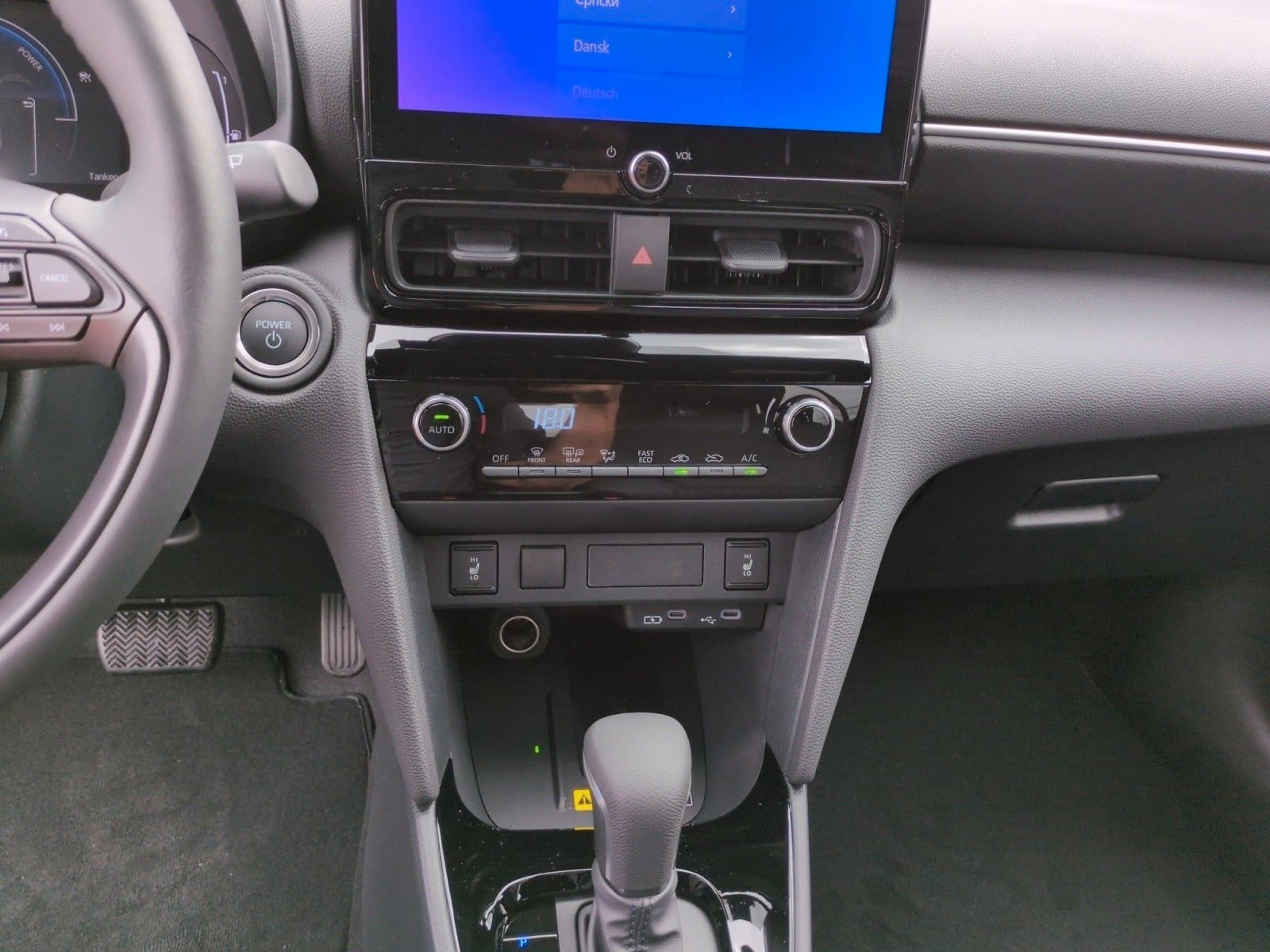 Toyota Yaris Cross Hybrid Teamplayer + Winter + Safety-