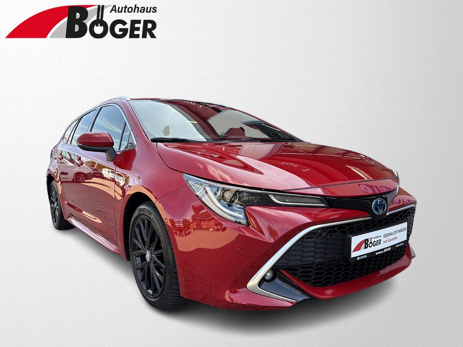 Toyota Corolla Touring Sports Hybrid Lounge - Samsaru's Car Outlet