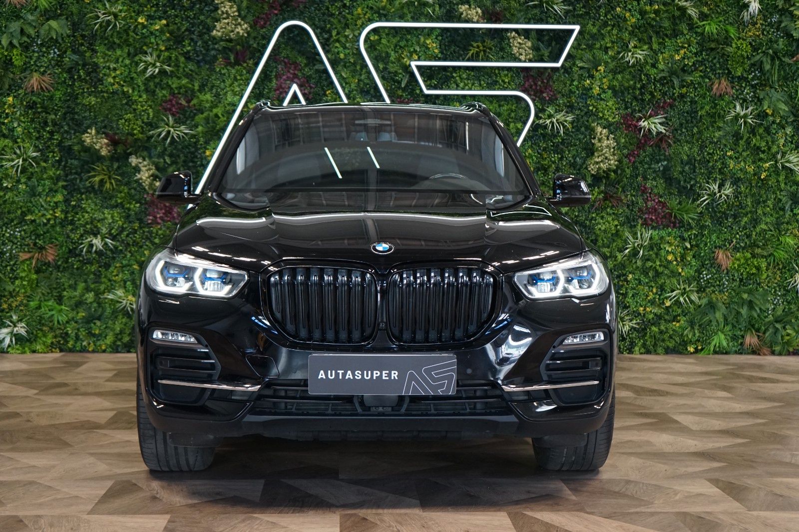 BMW X5 45e*290kW*LASER*AIR-SUSP*TOW*48.264€ NETTO