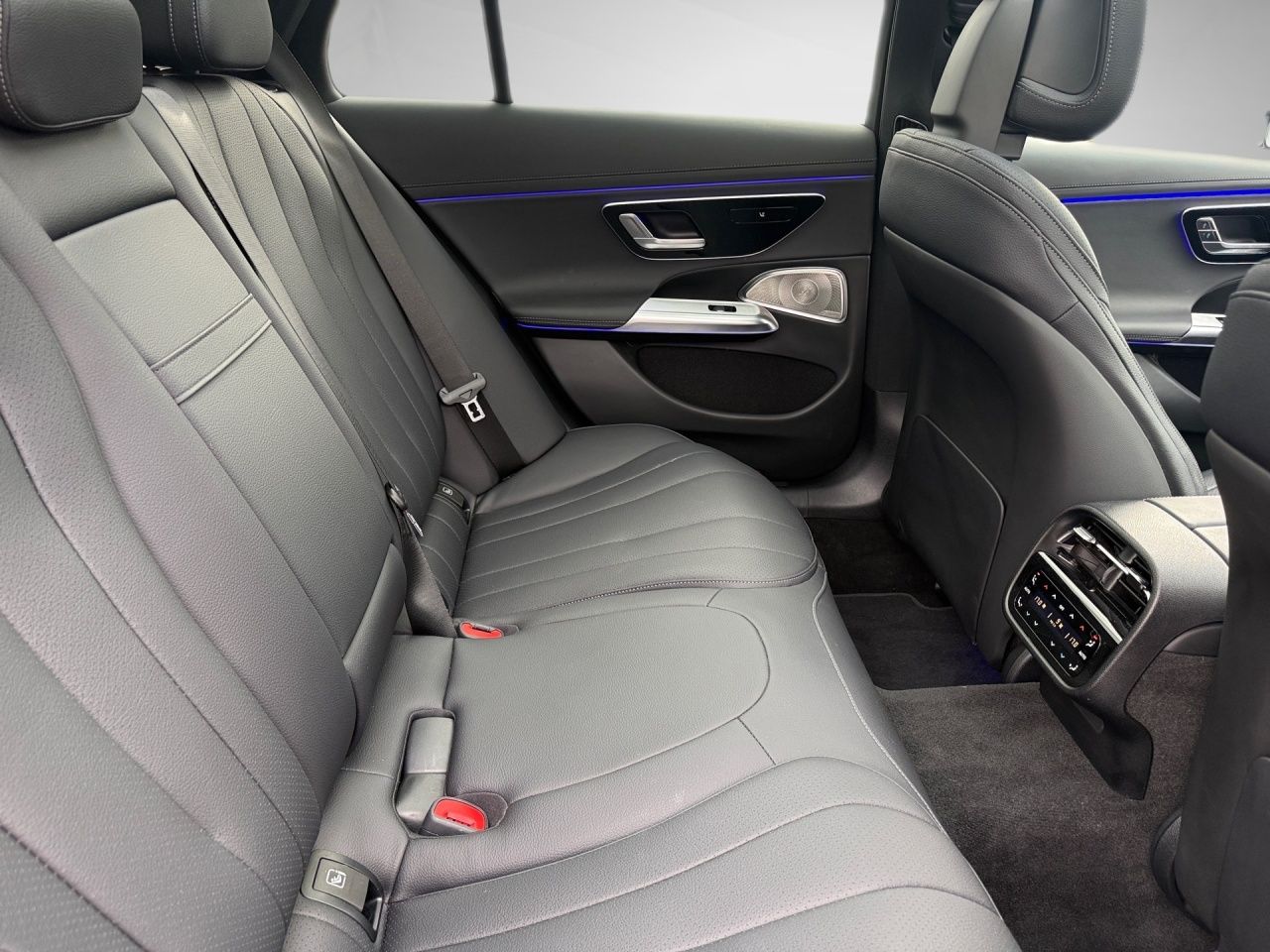 Mercedes-Benz E 450 d 4M T All Terrain Massage StHzg 20'' AMG