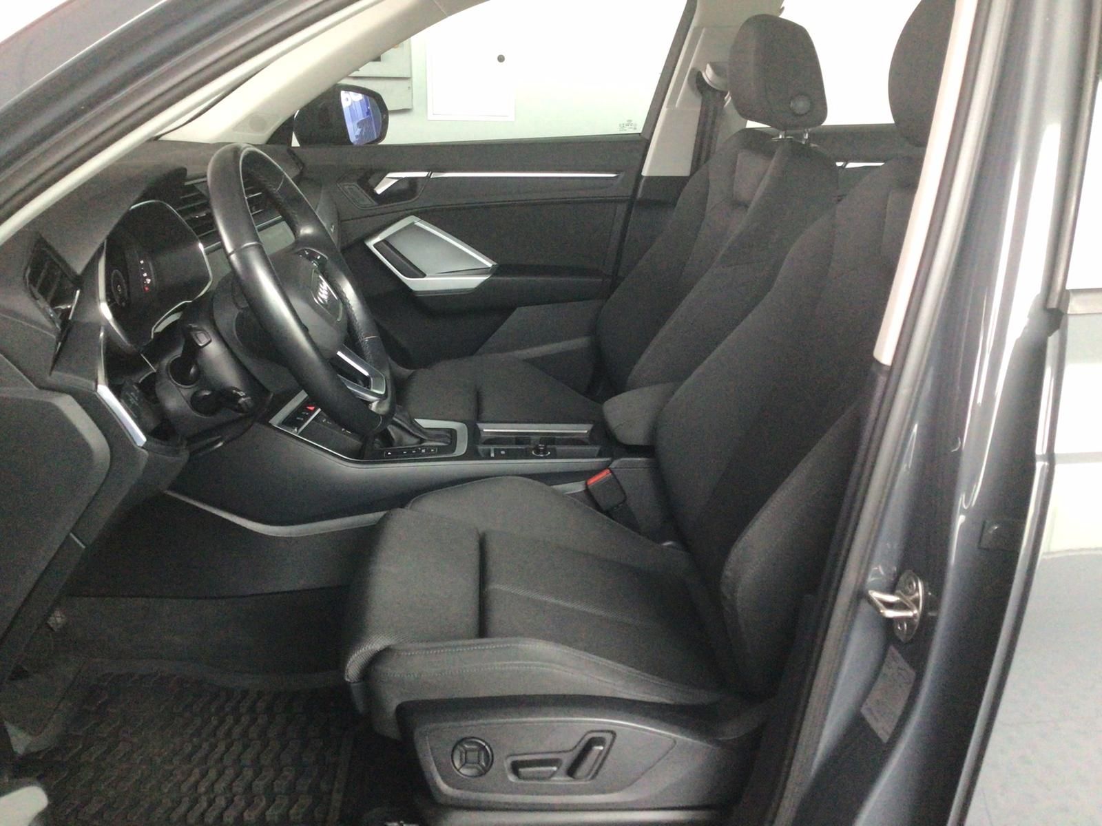 Audi Q3 35 TDI QUATTRO - Samsaru's Car Outlet