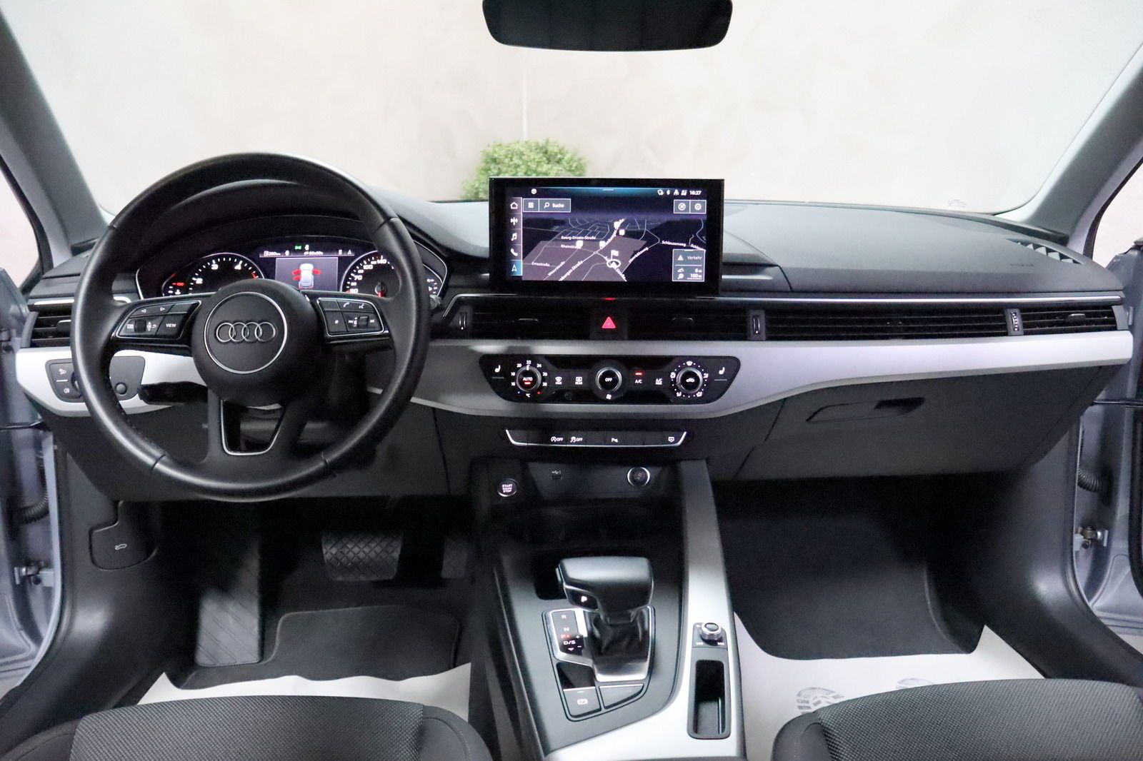 Audi A4 Avant 30 TDI Aut. - Samsaru's Car Outlet
