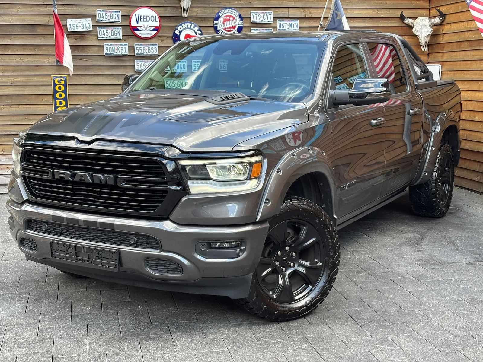 Dodge RAM 1500 Laramie 5.7L AHK Memory 4x4 Alpine LPG