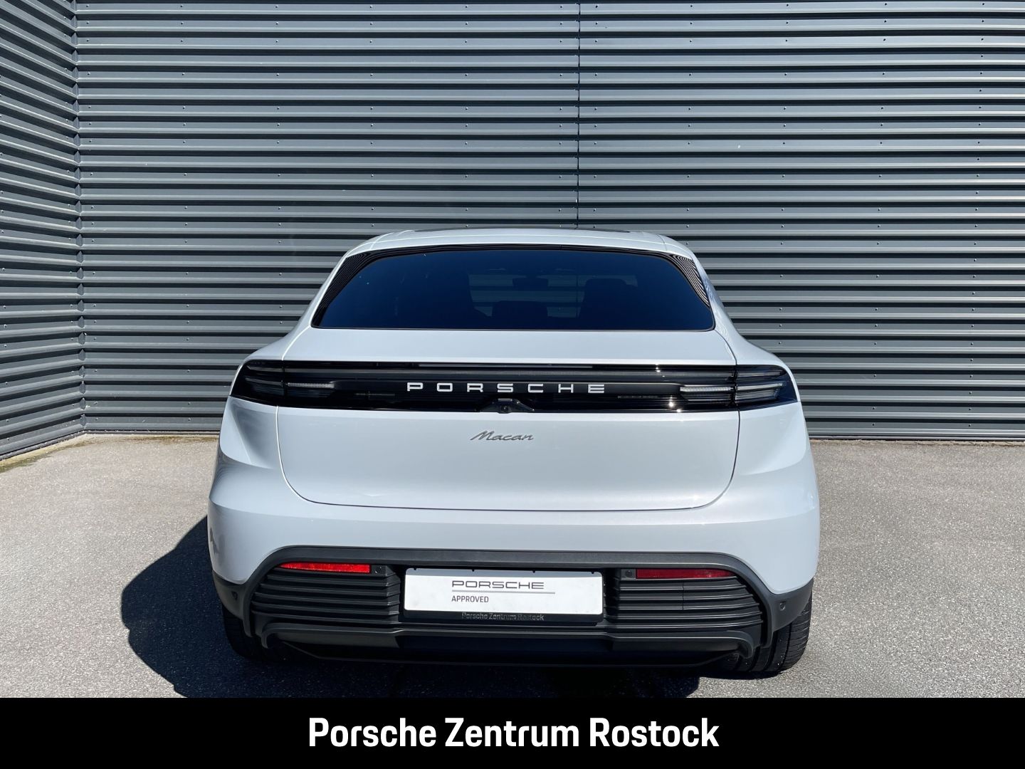 Porsche Macan InnoDrive BOSE Luftfederung 21-Zoll