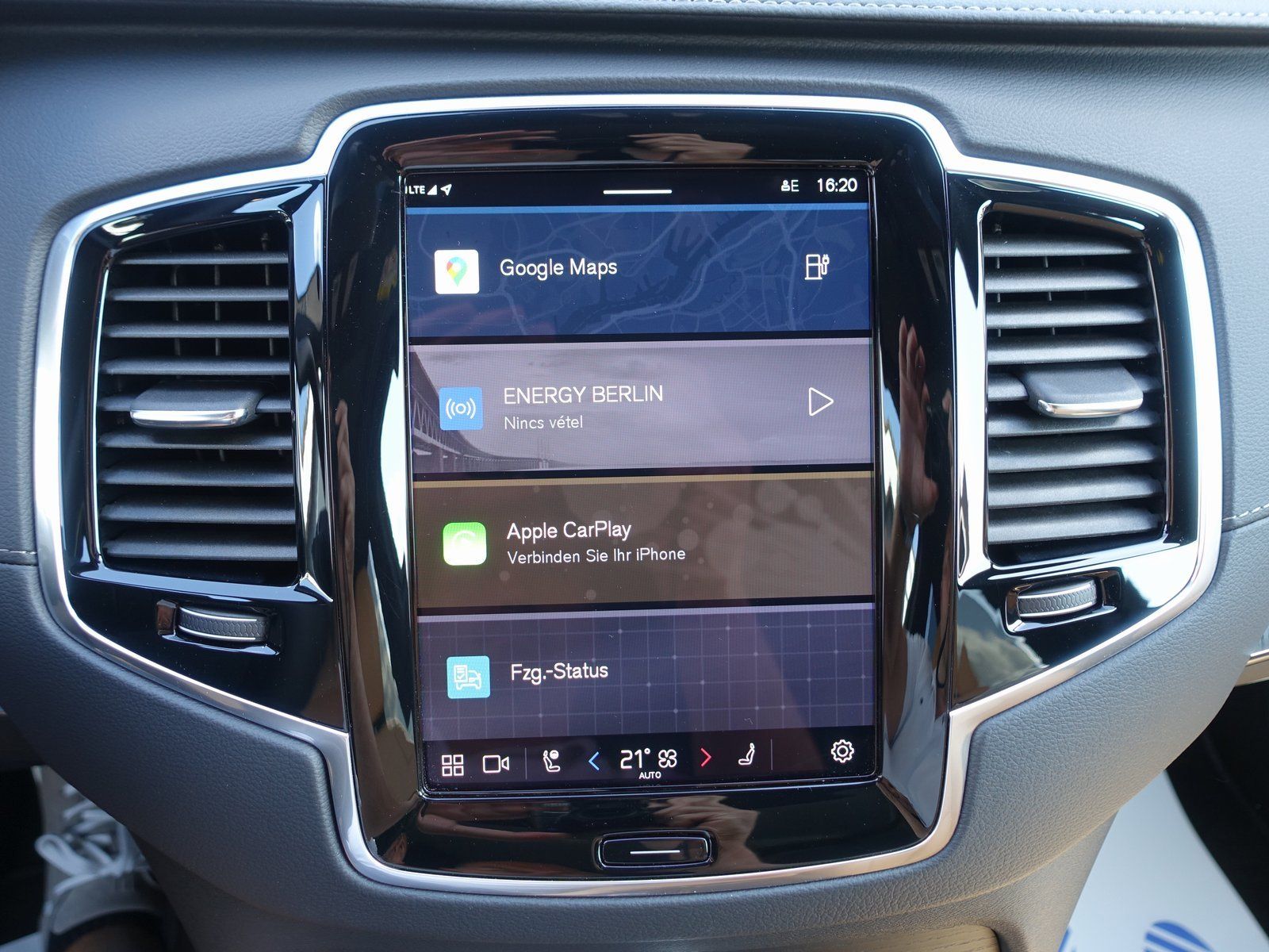 Volvo XC90 Plus Bright T8 Recharge AWD - Samsaru's Car Outlet