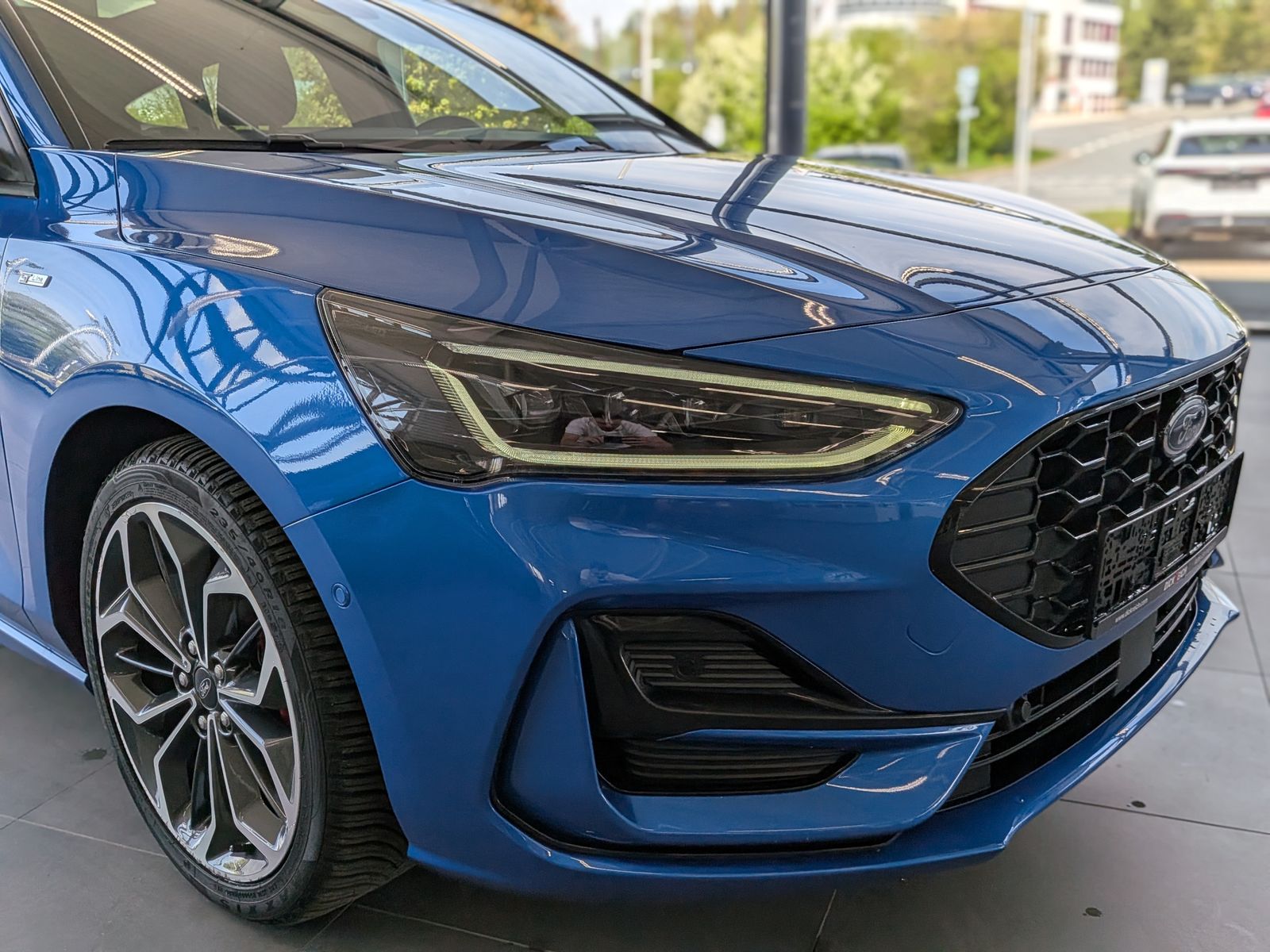 Ford Focus ST-Line X Styling Matrix B&O Pano 18"