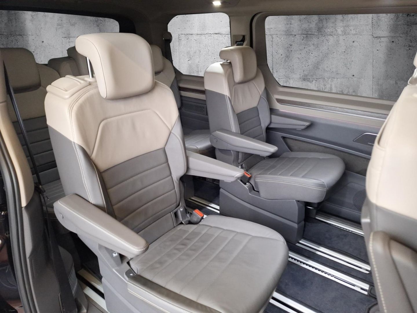 Volkswagen T7 Multivan 1.4 TSI EU6d Style eHybrid - Samsaru's Car Outlet