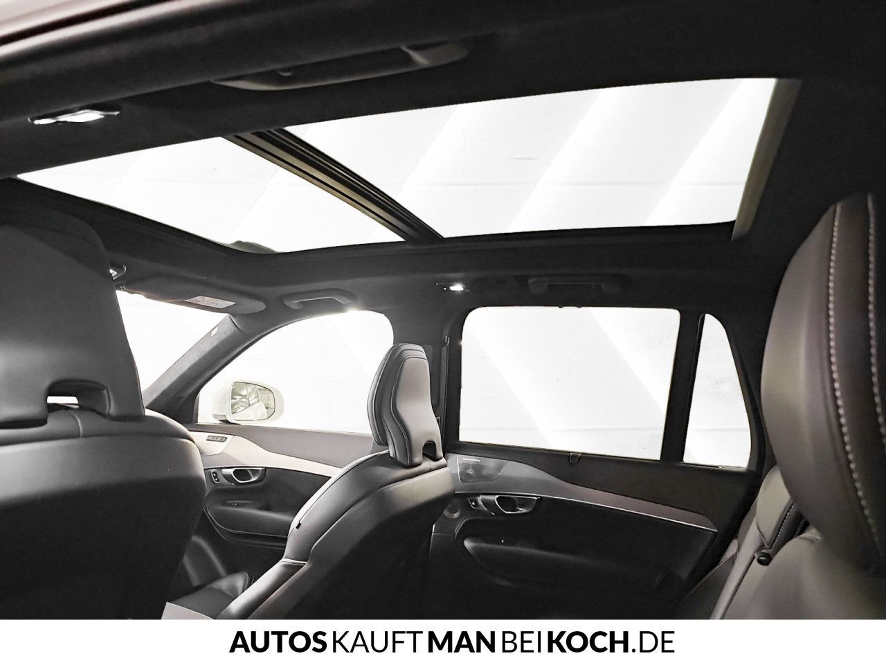 Volvo XC90 B5 AWD UltimateBright PANO AHK STHz 360 HUD