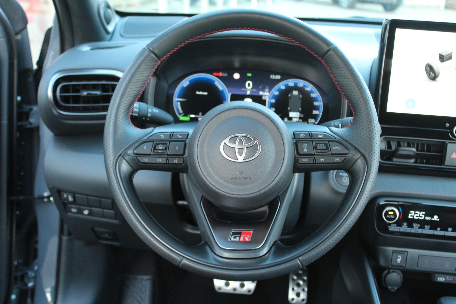 Toyota Yaris Hybrid GR Sport*LED*PDC*KAMERA*HEAD-UP*JBL