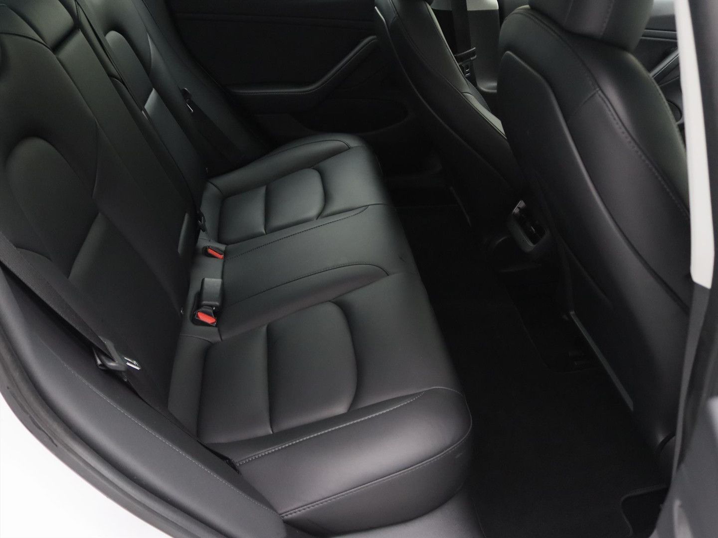 Tesla Model 3 Long-Range AWD 351pk 75 kWh 92% SoH FACE
