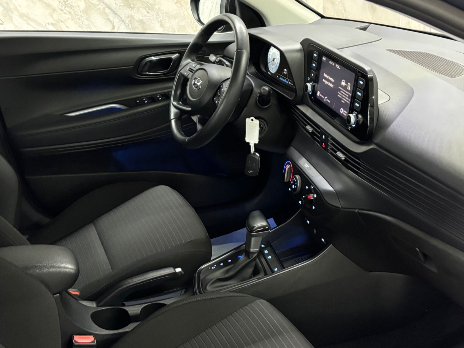 Hyundai i20 Trend Mild-Hybrid+Navi+1.Hand+MwSt.