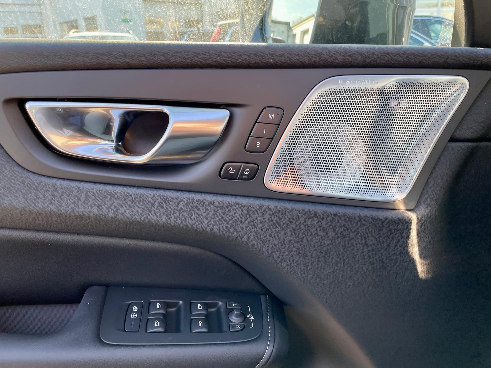 Volvo XC60 B5 AWD Ultimate Bright 360° ACC B&W HUD LHZ