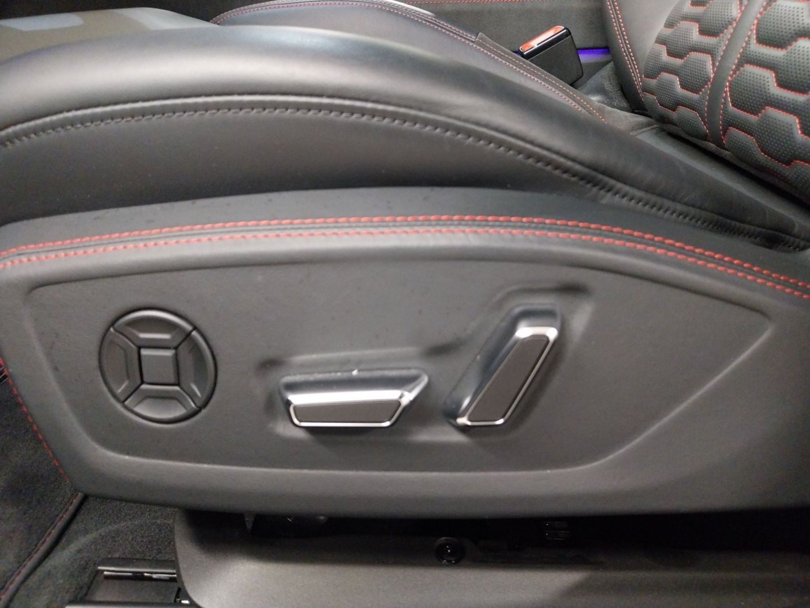 Audi RS 6 Avant HUD*B&O*MATRIX*RS Essential-Paket*KER