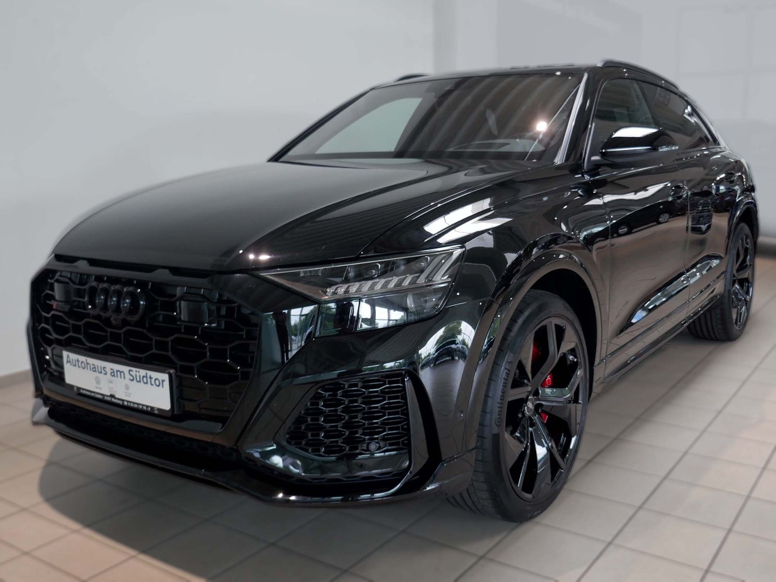 Audi RS Q8 quattro 4.0 V8 441 kW | LED RFK AHK Navi