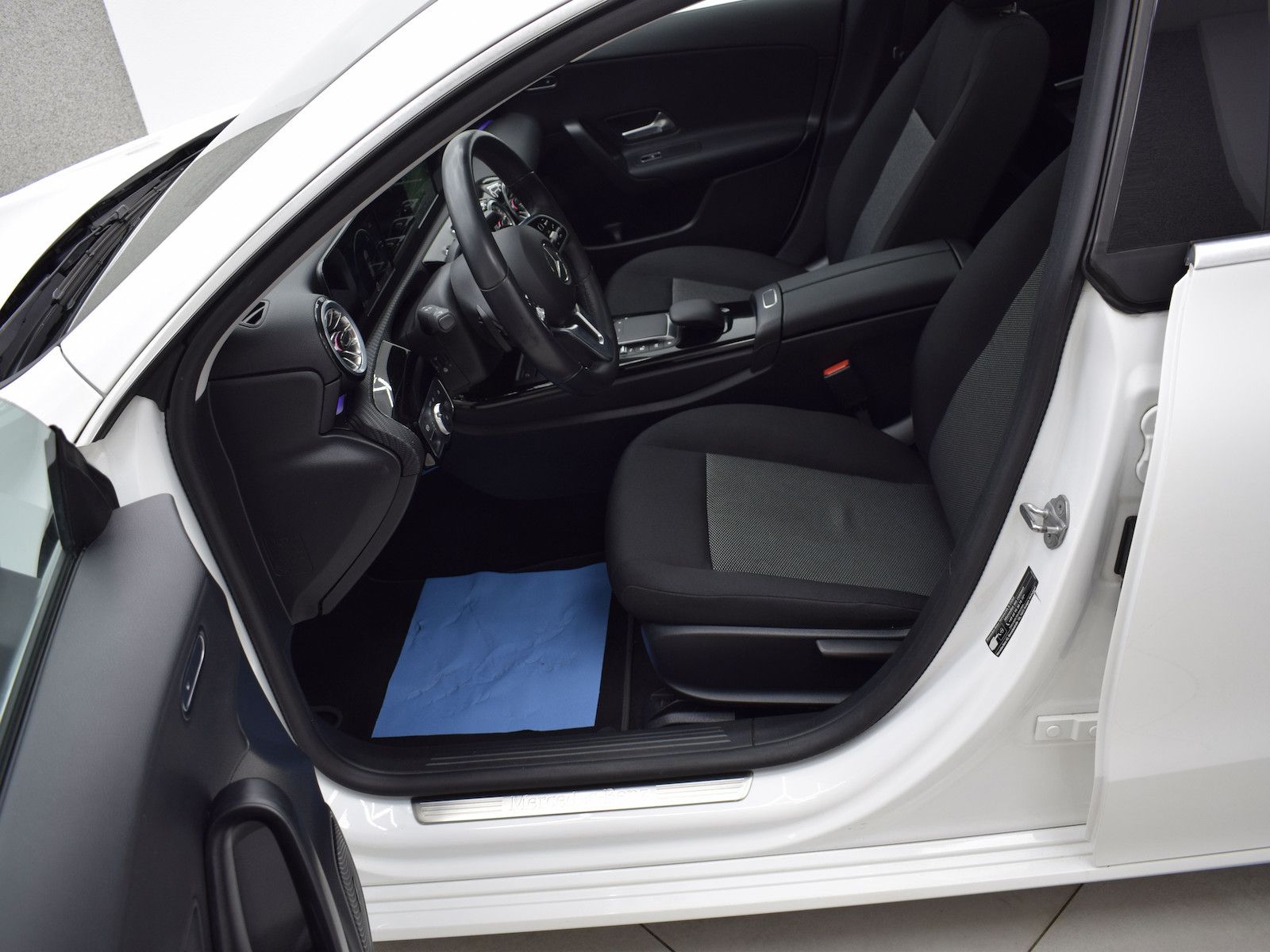 Mercedes-Benz CLA 200 Shooting Brake 4M - Samsaru's Car Outlet