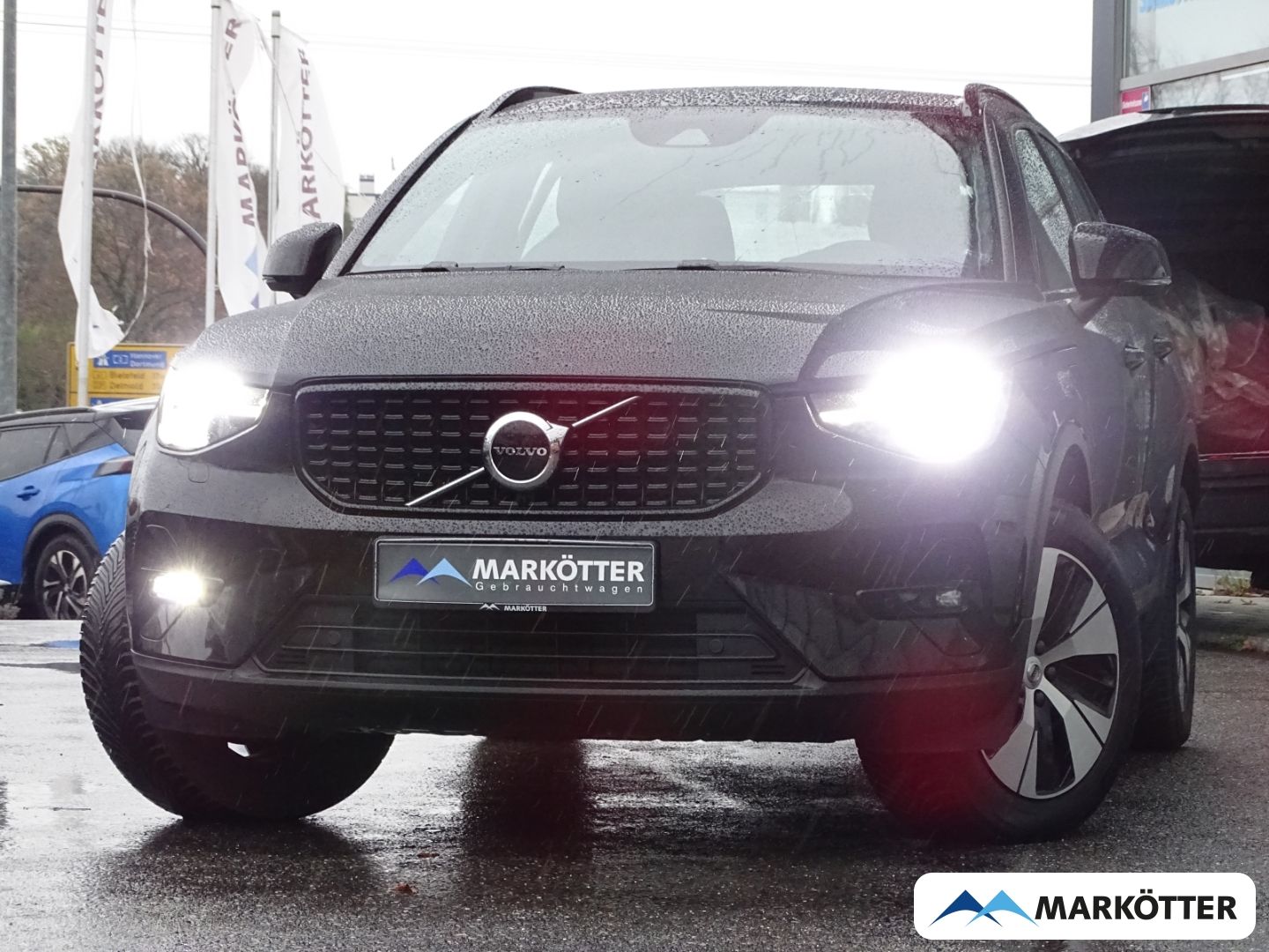 Volvo XC40 Plus Dark Recharge Plug-In Hybrid 2WD AHK