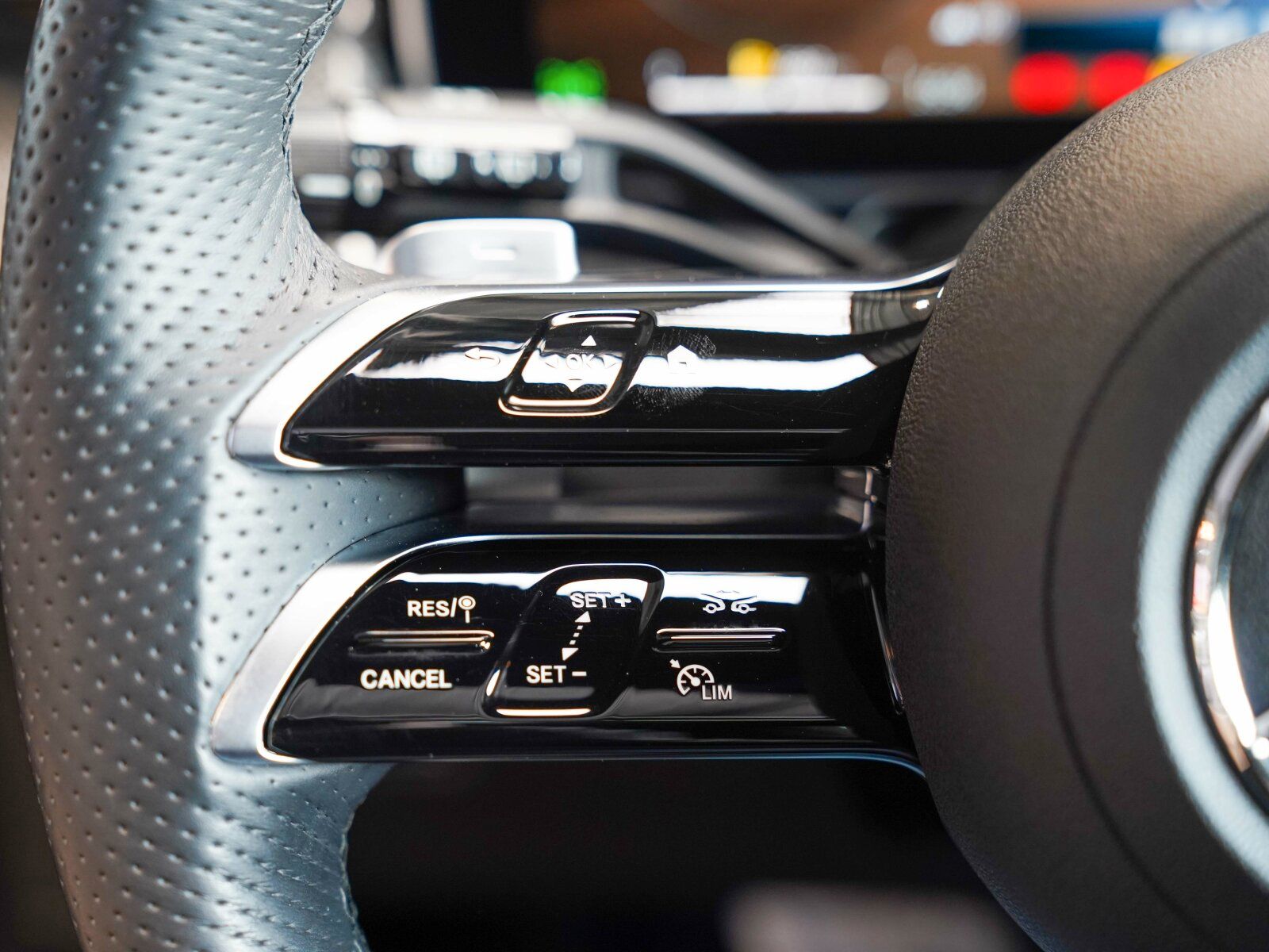 Mercedes-Benz GLC 300 d 4M AMG Line - Samsaru's Car Outlet