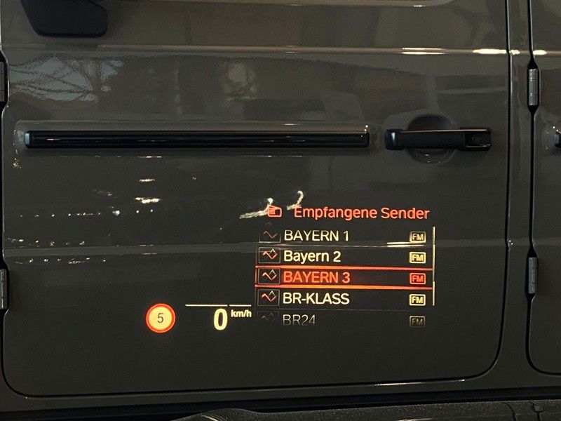 BMW 320d Lim xDr Luxury - Samsaru's Car Outlet