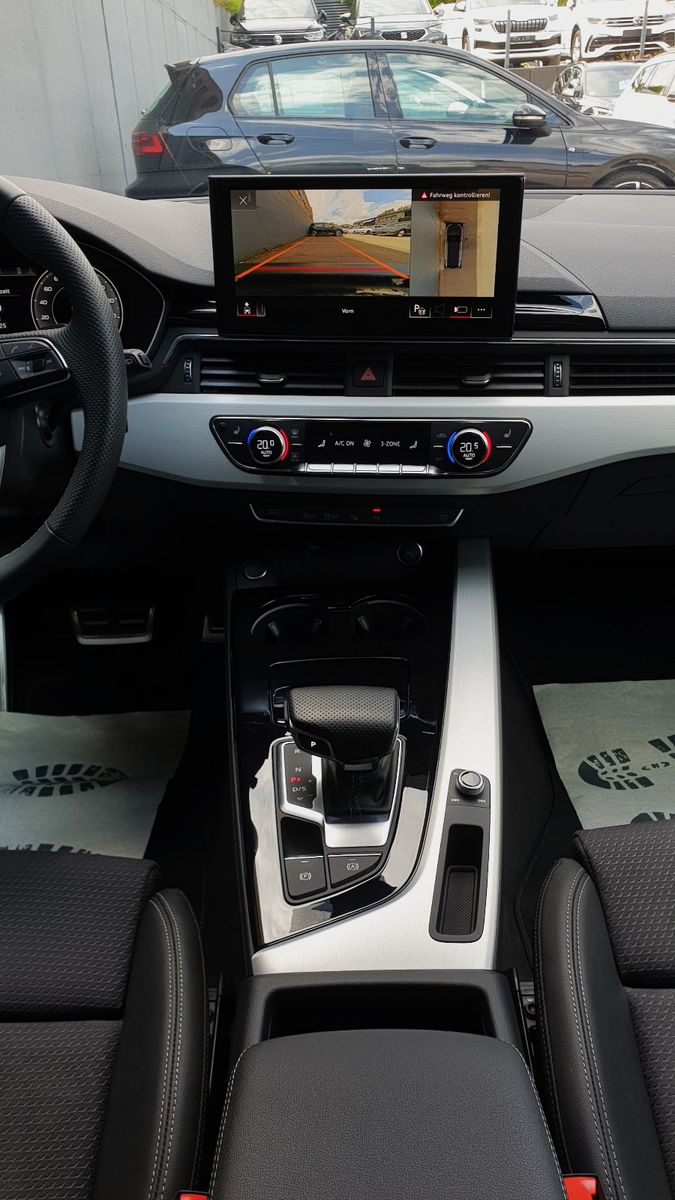 Audi A4 Avant 40 TFSI S tronic S Line - Samsaru's Car Outlet