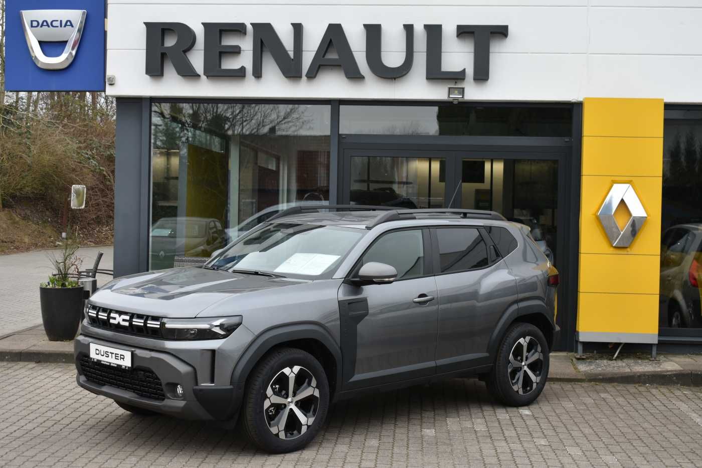 Dacia Duster 3 Journey Hybrid - Samsaru's Car Outlet