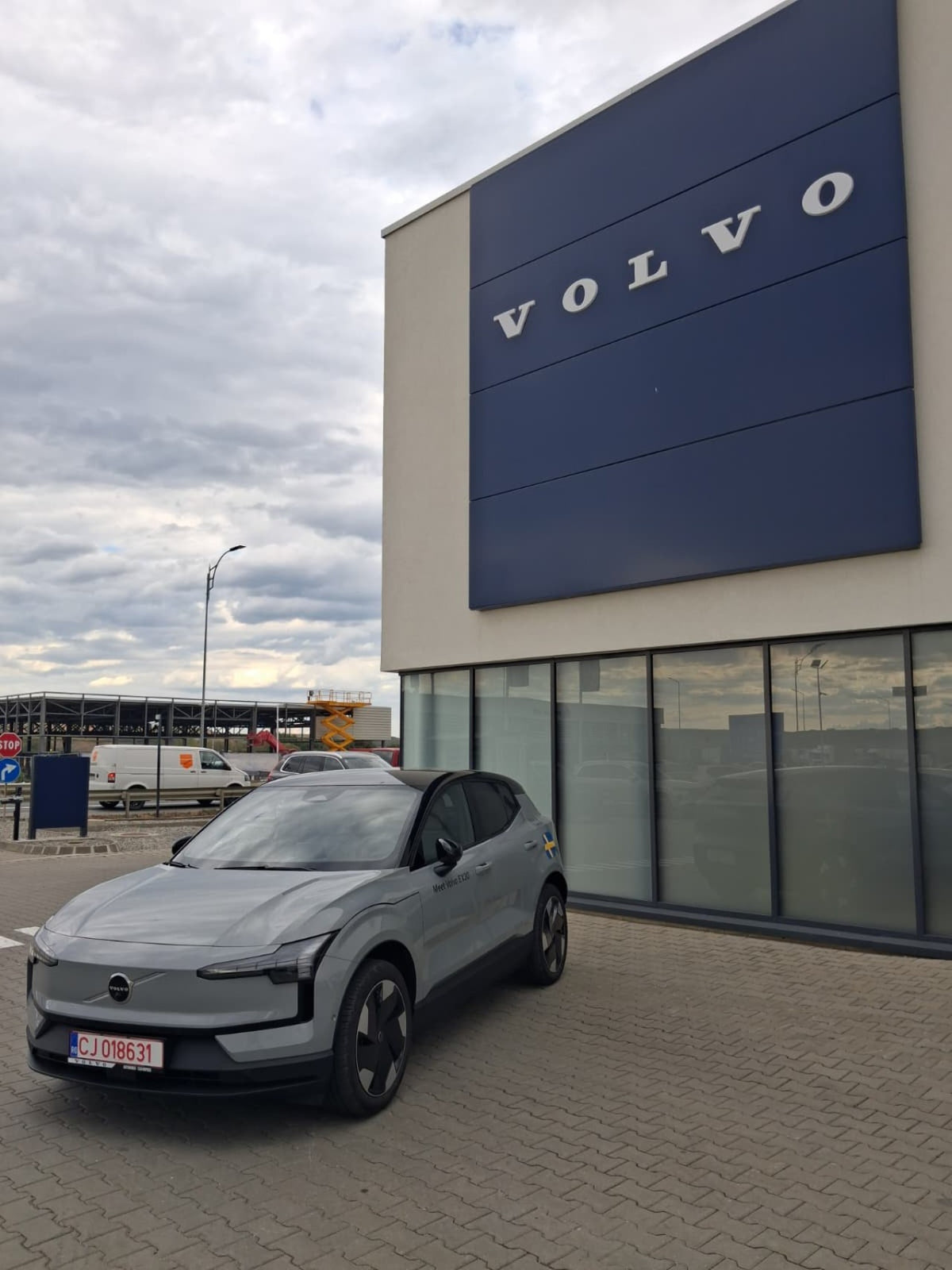 Volvo EX30 Ultra P8