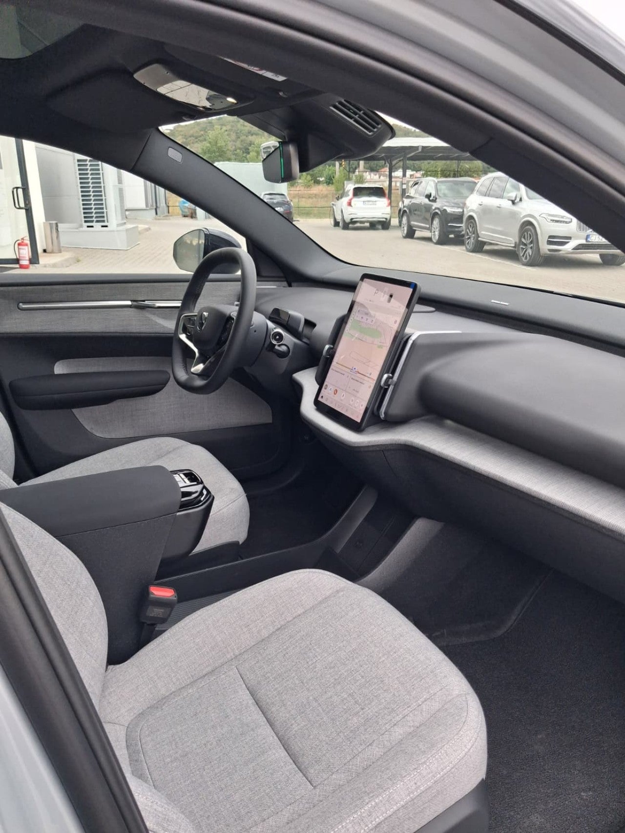 Volvo EX30 Ultra P8