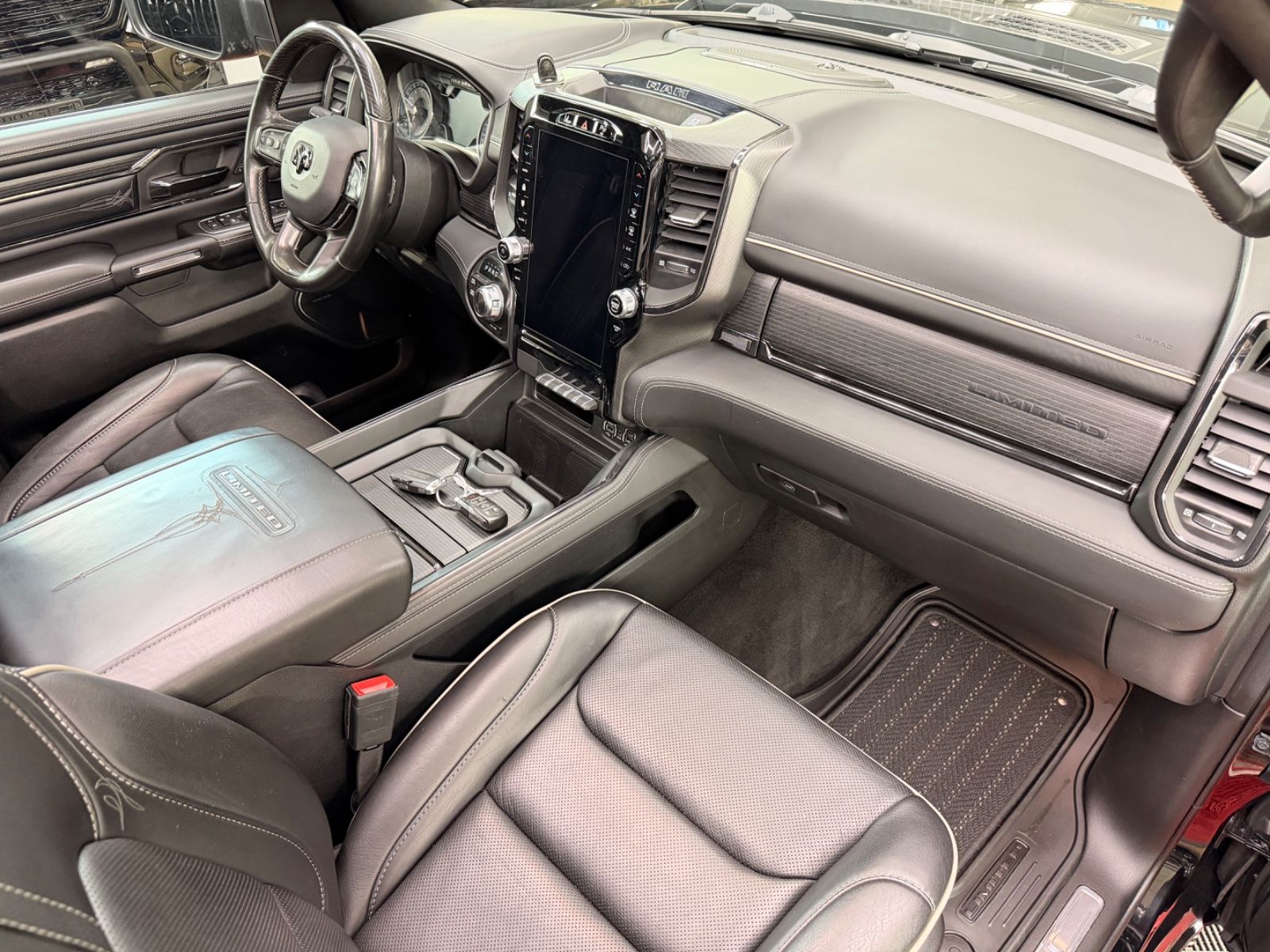 Dodge RAM 1500 5.7 4X4 LIMITED Night LPG Pano Head-Up