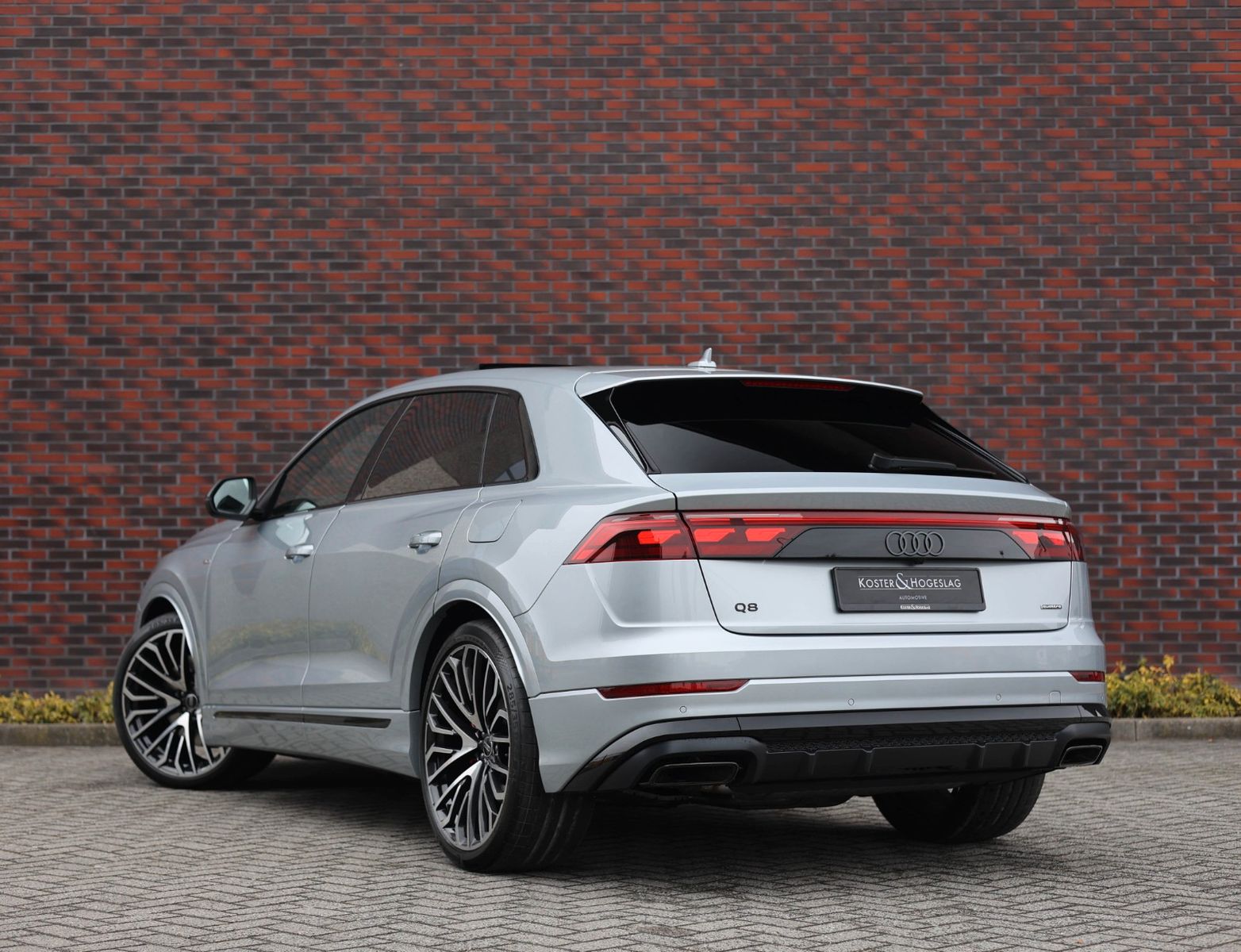 Audi Q8 60 TFSIe Quattro - Samsaru's Car Outlet