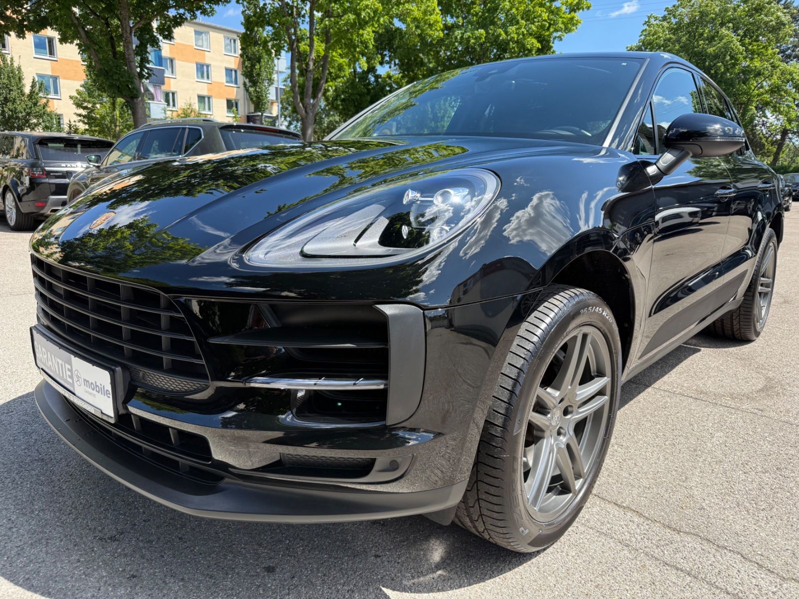 Porsche Macan S - Samsaru's Car Outlet