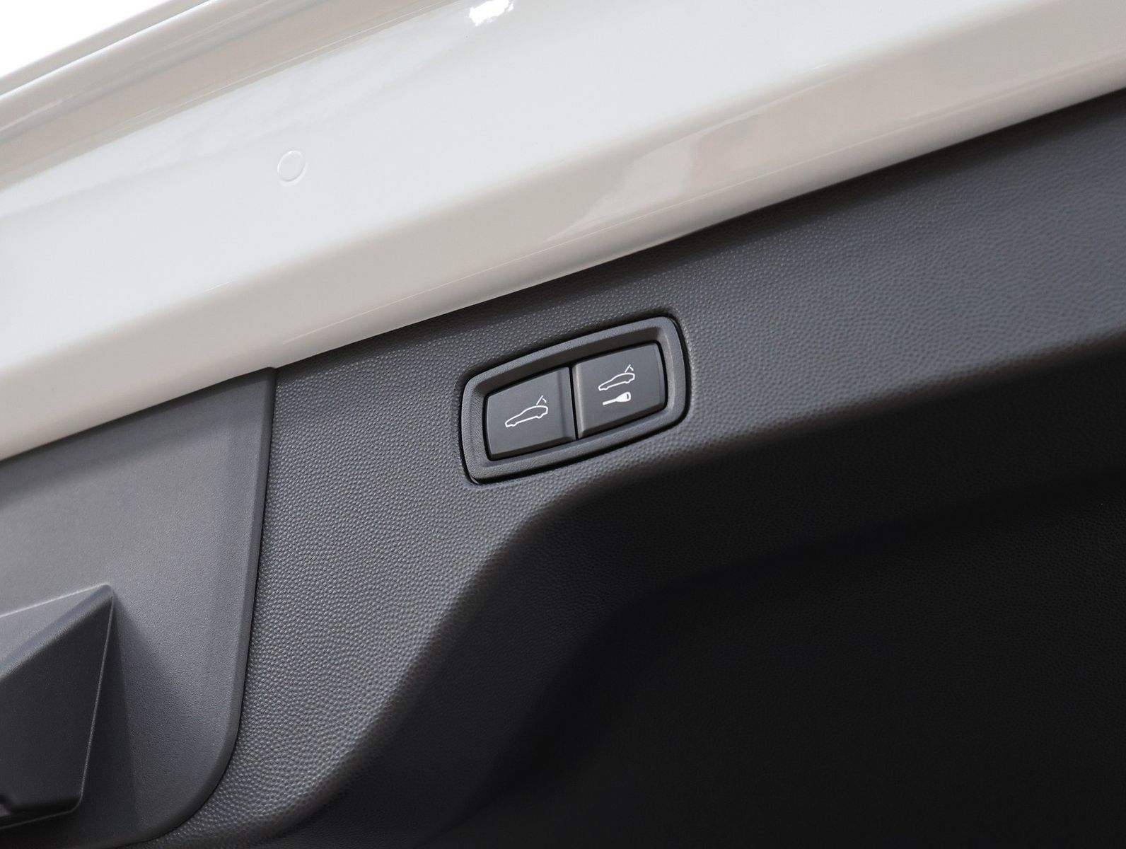 Porsche Macan Electric 4