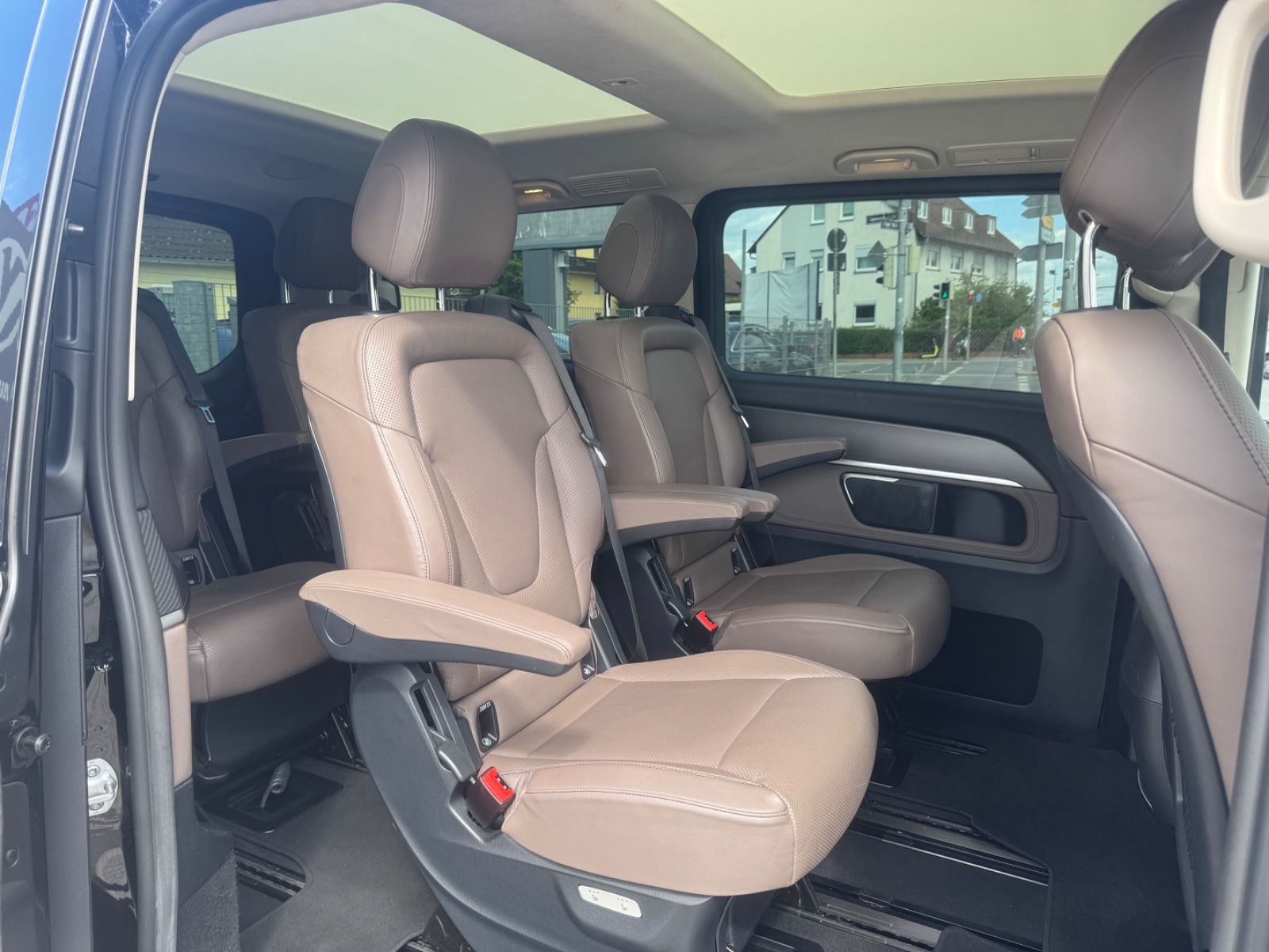 Mercedes-Benz V 250 d EXCLUSIVE EDITION - Samsaru's Car Outlet