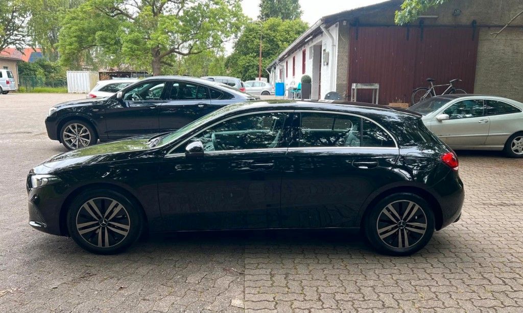 Mercedes-Benz A 200 4Matic - Samsaru's Car Outlet