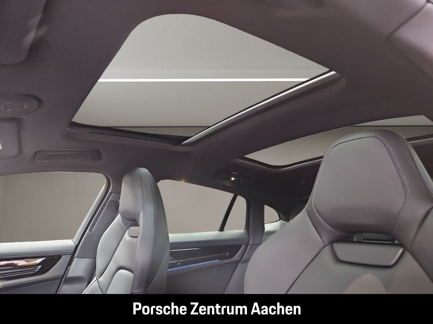 Porsche Panamera 4 E-Hybrid HA-Lenkung HeadUp Sportabgas