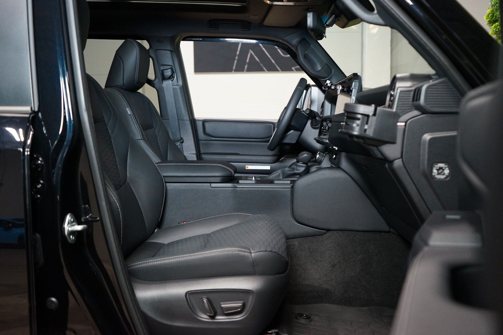 Toyota Land Cruiser EXECUTIVE*AUX.HEAT*JBL*74.545€NETTO