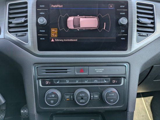 Volkswagen Golf Sportsvan 1.5 TSI Comfortline - Samsaru's Car Outlet